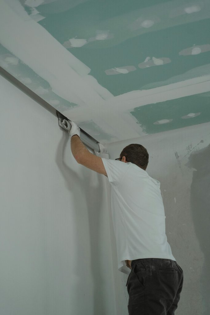 À quoi sert vraiment l&rsquo;enduit sur vos murs ?