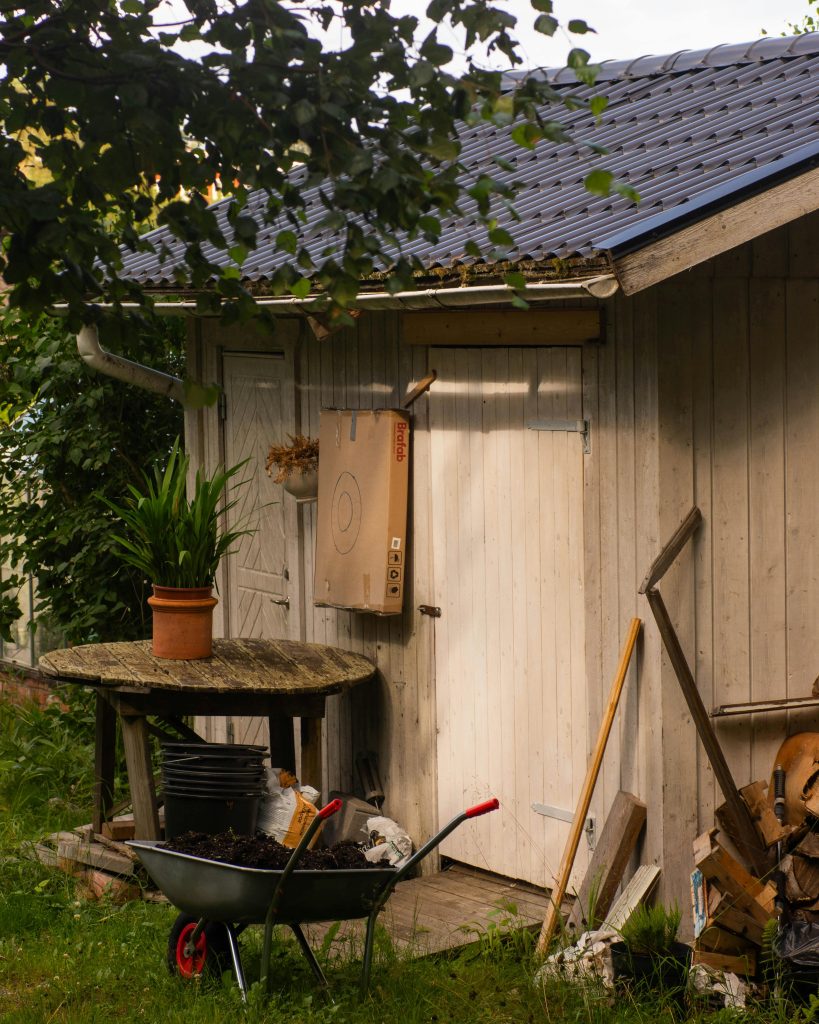 Combien ça coûte vraiment de construire un abri de jardin ?