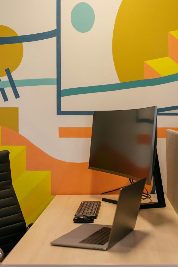 Quelle couleur de peinture bureau booste vraiment la productivité ?