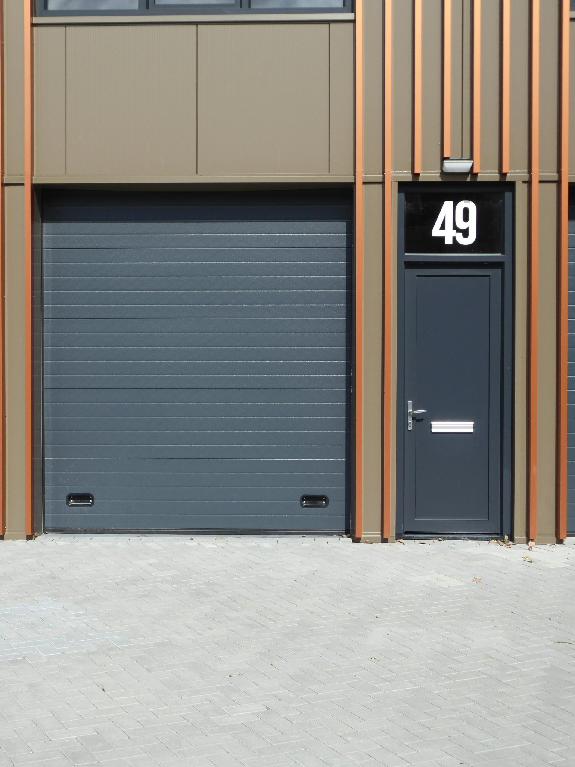 Porte garage isolée économies énergie