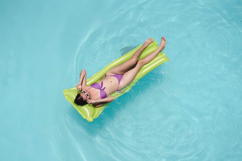 Comment gonfler un matelas gonflable sans pompe ?